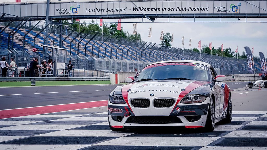 BMW-Z4-M-selber-fahren_1.jpg Fahrzeug an der Boxengasse BMW Z4 M selber fahren