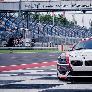 Fahrzeug an der Boxengasse BMW Z4 M selber fahren