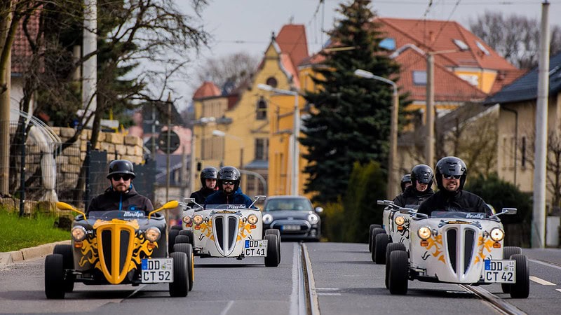 HotRods fahren durch die Stadt, HotRod Stadtrundfahrt in Dresden