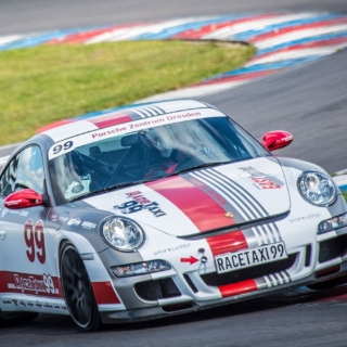 Porsche 911 in der Kurve - Porsche 911 GT3 Cup selber fahren