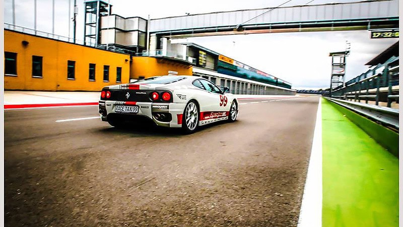 Ferrari 360 Stradale Cup fährt auf dem Lausitzring