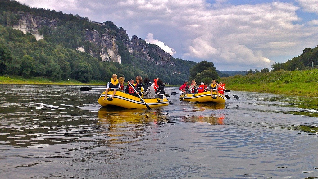 Schlauchboottour-durch-die-Saechsische-Schweiz_2.jpg