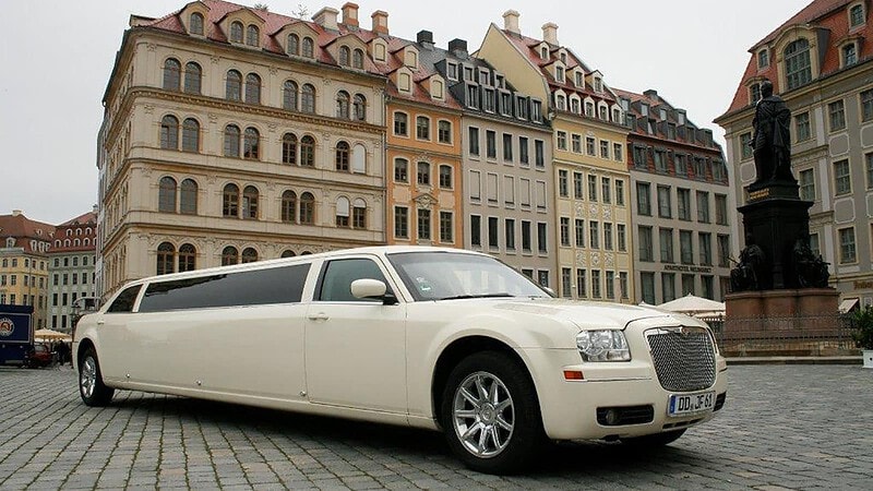Chrysler Limousine - Stretchlimousine mieten in Dresden