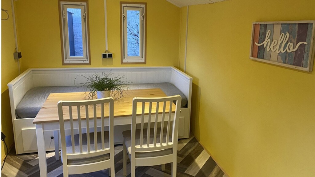 Tiny-House-bei-Alpakas-Berlin2.jpg Übernachtung bei Alpakas