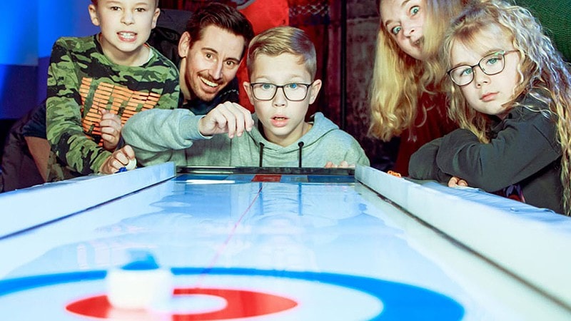 Familie soviel Mini-Curling