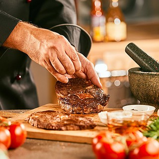 grillkurs-dresden-komp.jpg Bild vom Grillen beim Grillkurs