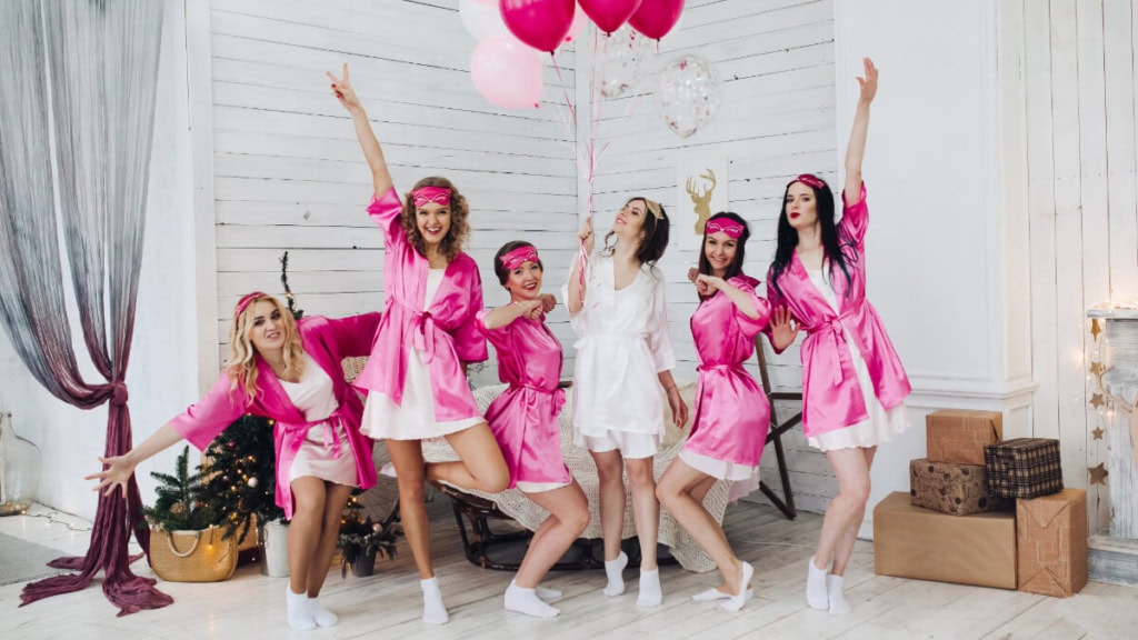 jga-frauen-2 6 Frauen feiern einen JGA zusammen