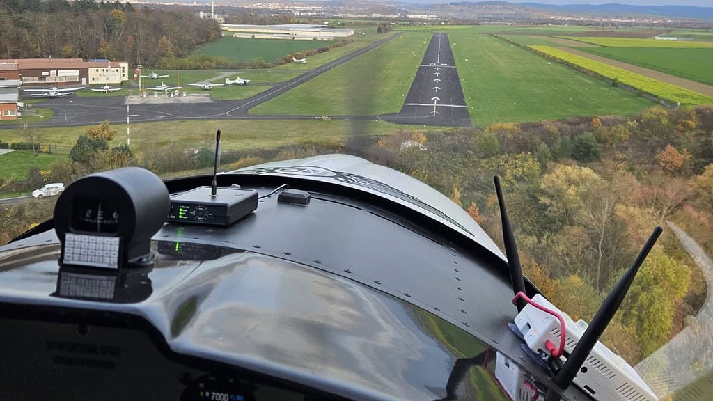 rundflug-aschaffenburg.jpg Ausblick aus der Cessna bei der Landung