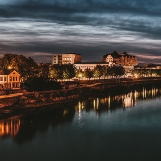 Skyline von Dresden am Abend