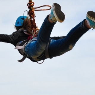 Adrenalin pur Sliderbild Bungee Springer