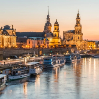 massagen-wellness-dresden Aussicht auf die Stadt Dresden während eines Sonnenuntergangs