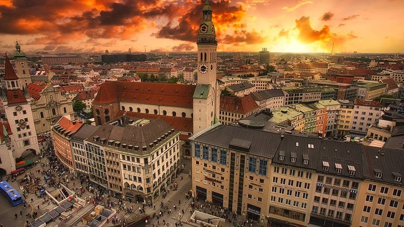 Blick von oben auf den Münchner Hauptplatz
