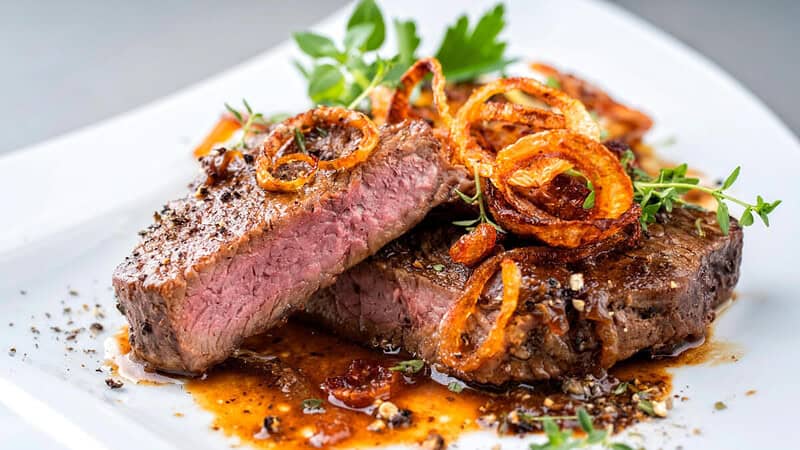 Ein köstliches Fleischgericht beim Kochkurs in Dresden.