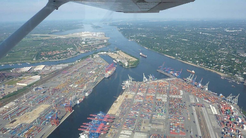 Blick aus dem Flugzeug auf Dortmund