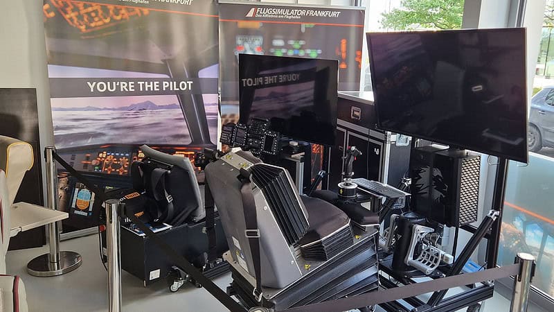 Ansicht des 4D Motion Flugsimulators in Frankfurt am Main - Der G-Seat