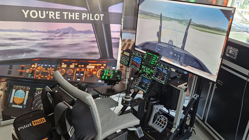 flusimulator-Frankfurt5 Ansicht des 4D Motion Flugsimulators in Frankfurt am Main