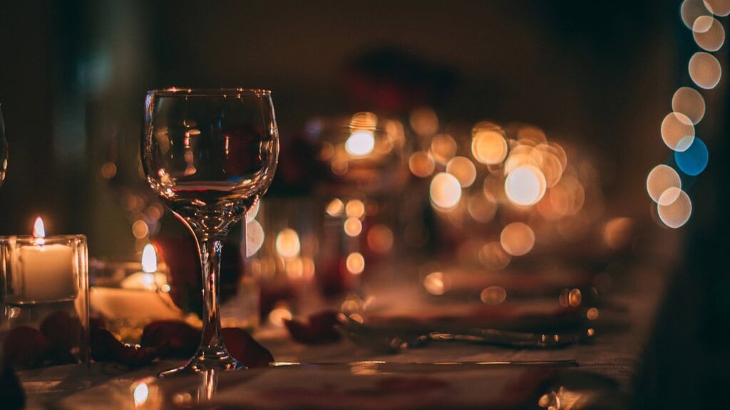 Candle Ligjht Dinner - gedeckter Tisch